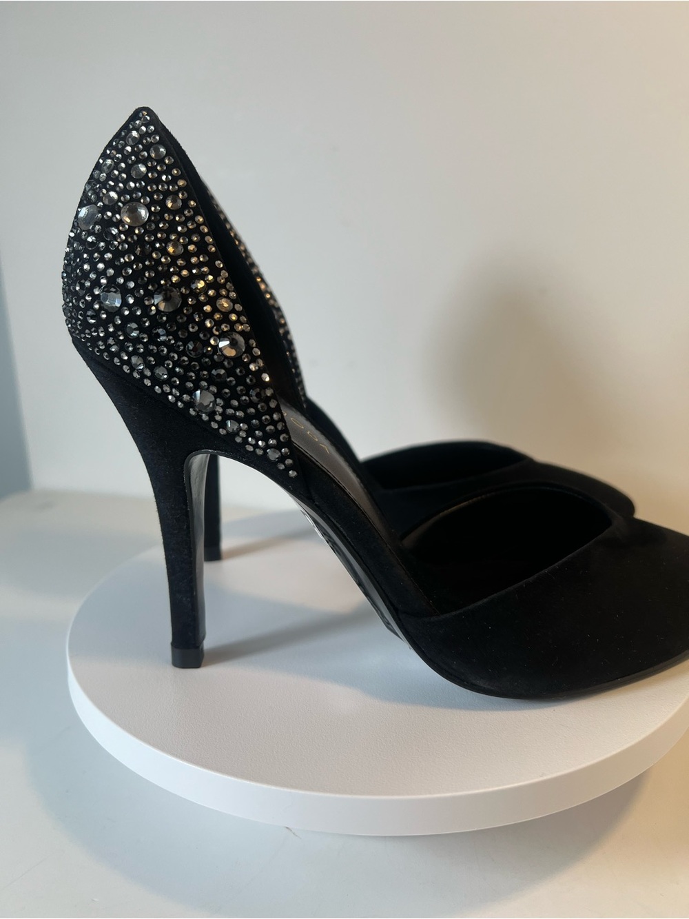 Pelle Moda Kent Black suede Heels with Sparkling Accents. NWT